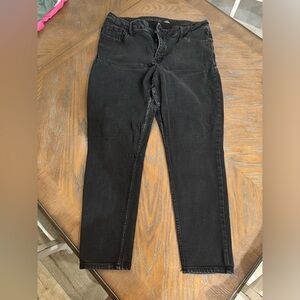 Old Navy Black Jeans Mid Rise Rock Star Super Skinny size 16 petite
